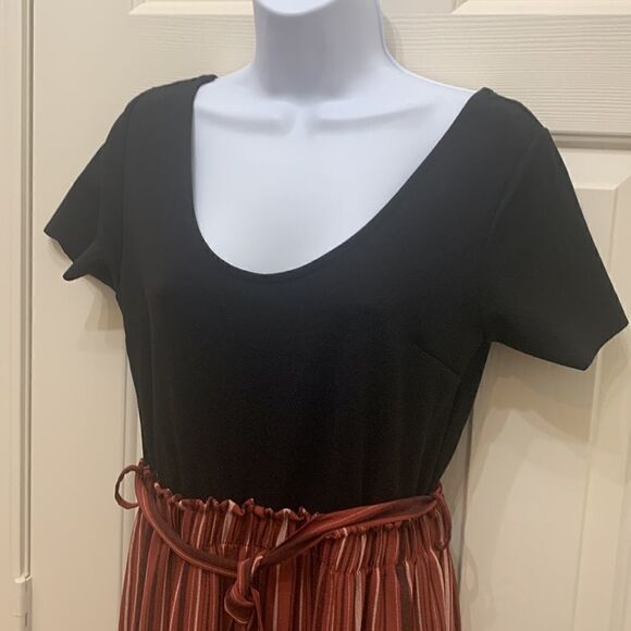 LA Gypsy Large Black Scoop Neck Top Stripped Elongating Leg Keyhole Closure - Picture 3 of 15